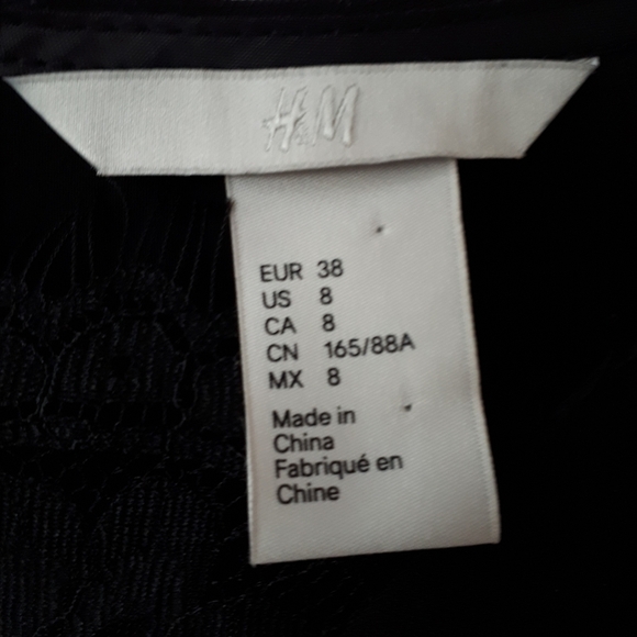 H&M black dress - Picture 4 of 9